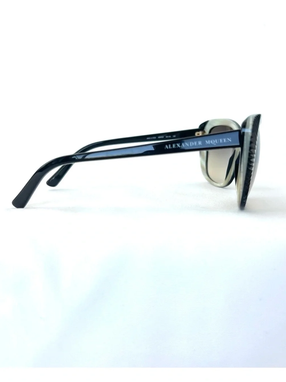 ALEXANDER MCQUEEN AMQ 4178/S Cat Eye Brown Gradient Lense Black Frame Sunglasses